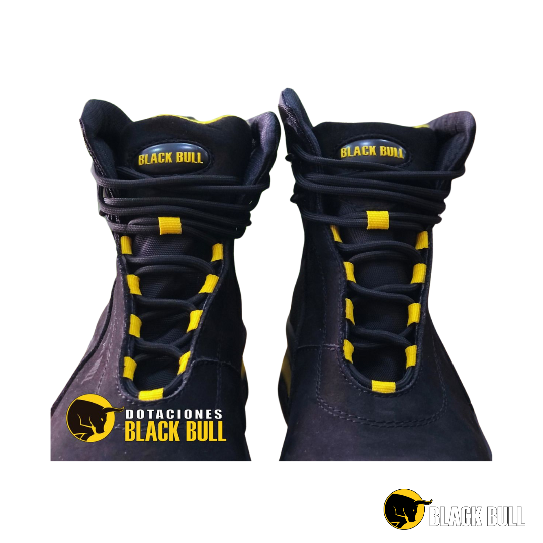 BOTA BLACK PUMA